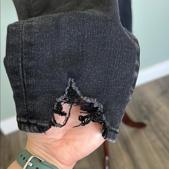 American Eagle Distressed Black Women's Jeans - The Dream Jean - Picture 2 of 7